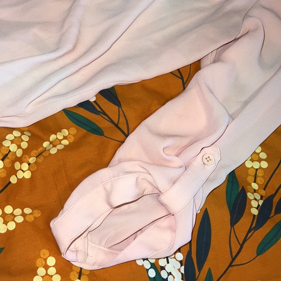 Pink blouse - Picture 3 of 4